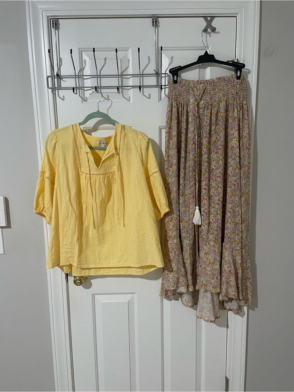 Yellow Peasant Blouse with Floral Maxi Skirt xl